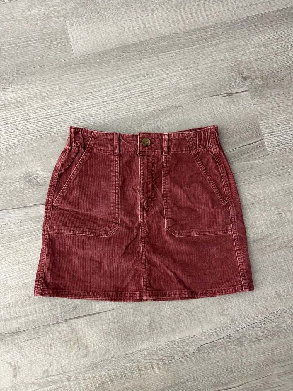 American Eagle Super Stretch Corduroy Mini Skirt Size 2 Regular